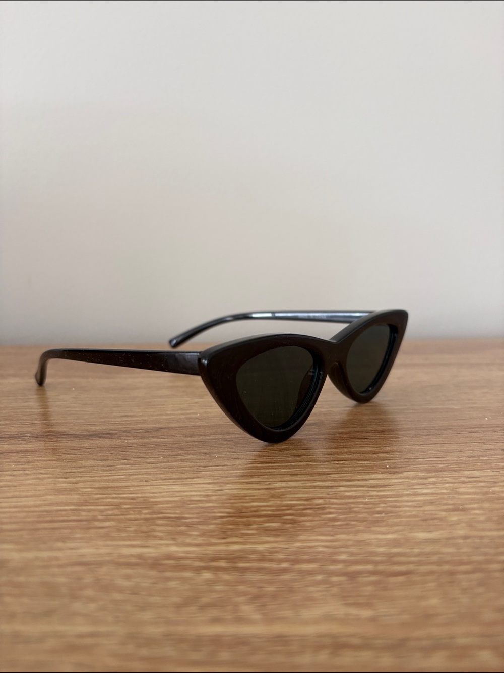 Zara Black Cat-Eye Sunglasses with Dark Lenses